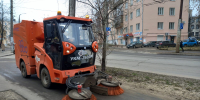 В Костроме отмывают тротуары и проезжую часть - Интернет-телевидение Логос