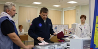 Сенатор от Костромской области Николай Журавлев проголосовал на выборах региона - Комсомольская Правда