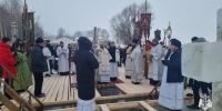 Сотрудники МЧС обеспечивают безопасность в местах крещенских омовений костромичей - ГТРК Кострома