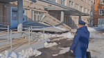 За беспечное содержание крыльца красносельской больницы ответят должностные лица